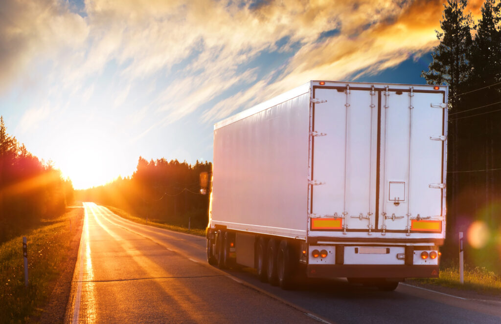 Long Haul Truck | Save On Transport